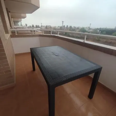 En Primera Linea De Playa Con Vistas *